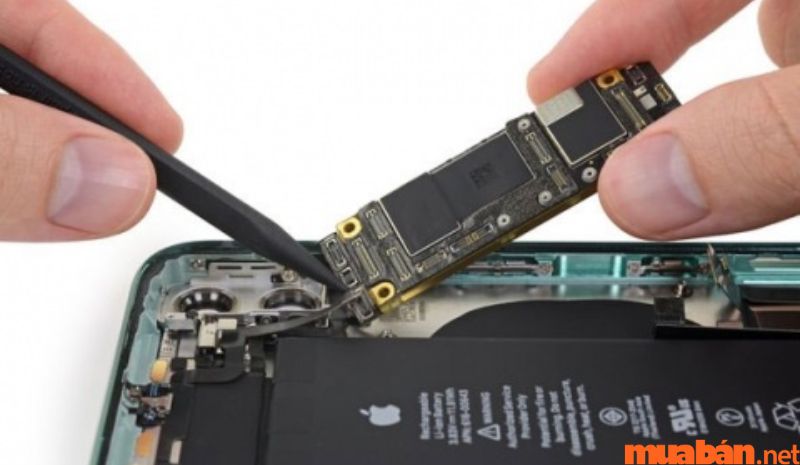 Cần phải thay IC cảm ứng mới có thể dùng tiếp điện thoại iPhone 11