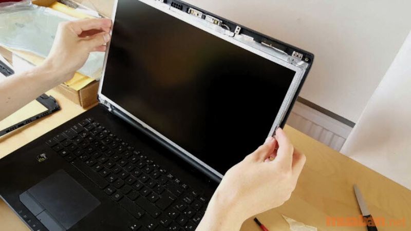 Sửa Màn Hình Laptop Khi PC Ở Tình Trạng Nghiêm Trọng