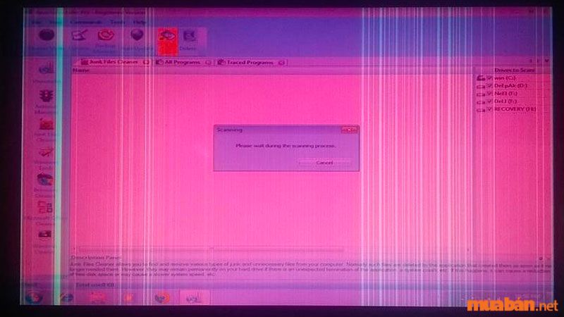 Màn hình LCD máy tính bị lỗi gây ra hiện tượng loang hồng màn hình