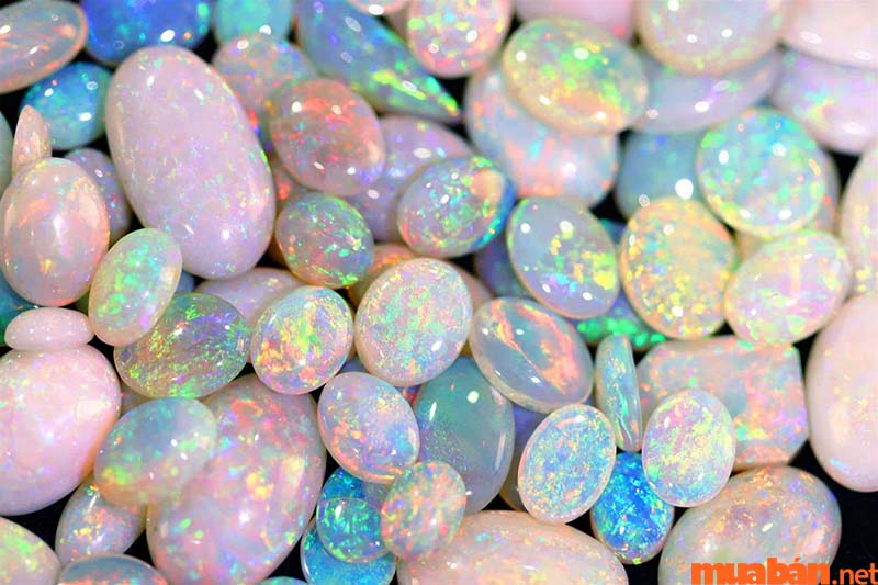 Opal là loại đá có giá trị về phong thủy và thẩm mỹ