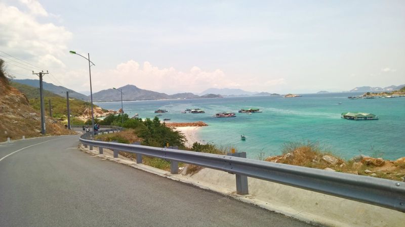 Cung đường đi ra biển Long Hải