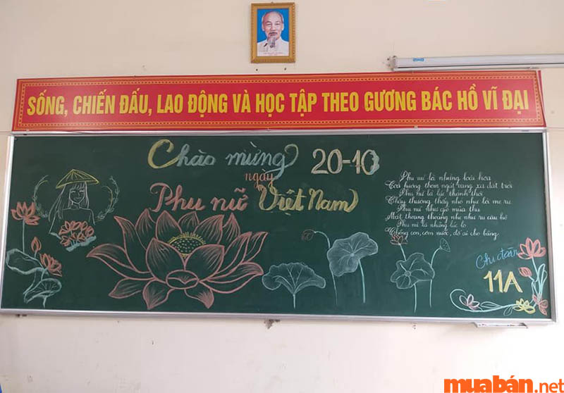 Trang trí bảng 20/10 với họa tiết hoa sen