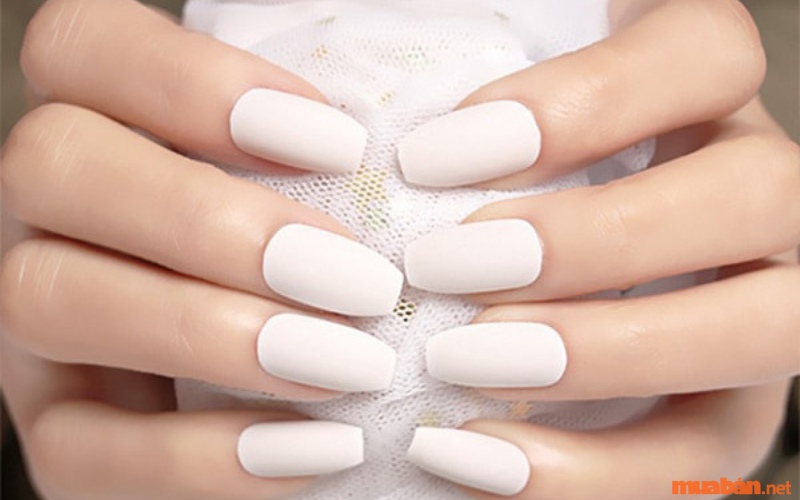 Mẫu nail trắng nhám