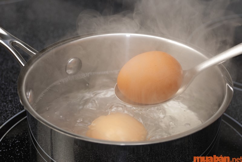 Bảo quản trứng gà bằng nước sôi