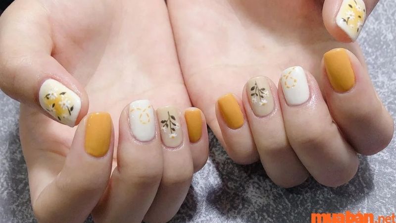 Mẫu nail xinh đơn giản mùa hè