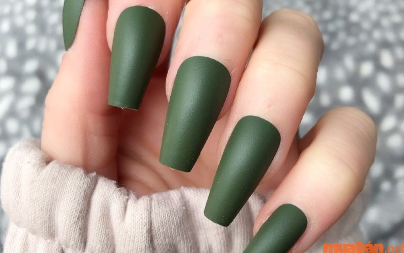 Mẫu nail xanh bơ đậm mẫu 4