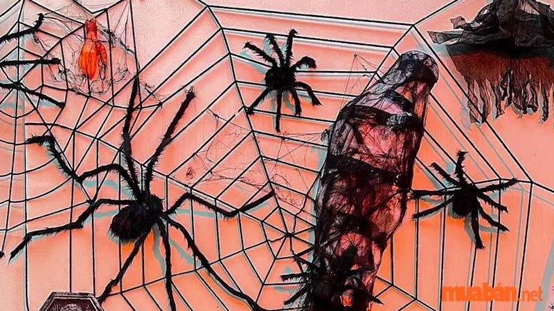Dơi và nhện trang trí Halloween cho quán cafe