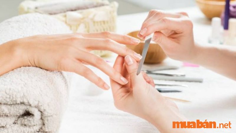 Một số lưu ý khi sơn nail màu trắng