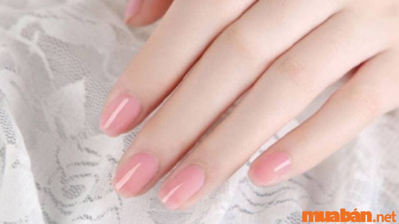 Mẫu nail hồng thạch nhẹ nhàng cho những nàng thơ