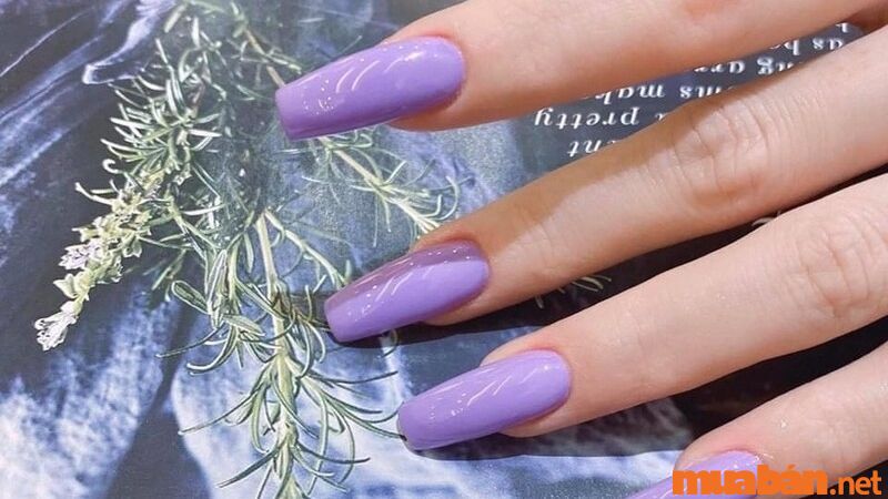 Hóa thành nàng thơ với mẫu nail màu tím phong cách Hàn Quốc