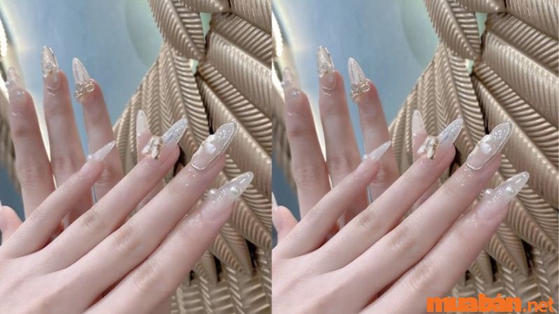 Mẫu nail trơn đính đá nhẹ nhàng và đơn giản