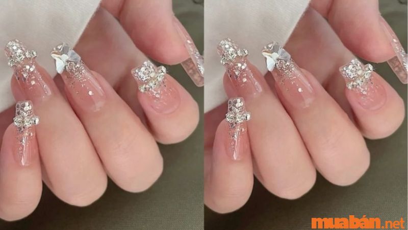 Mẫu nail trơn đính đá kiêu sa, tiểu thư đài cát