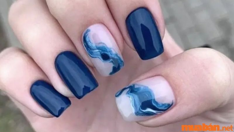 Nail trơn xanh họa tiết làn sóng biển trendy làm say lòng mọi cô nàng