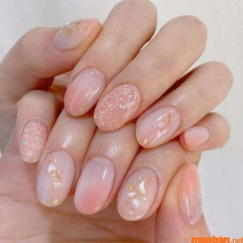 Mẫu nail hồng thạch họa tiết đơn giản