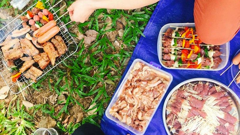 Tổ chức cắm trại, dã ngoại, tiệc BBQ bên bờ thác