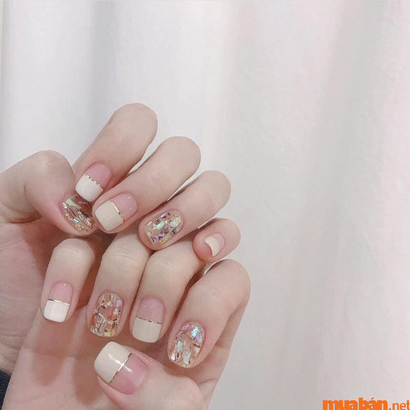 Mẫu nail hồng thạch xà cừ dễ thương