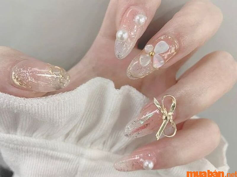 Mẫu nail hồng thạch xà cừ hiện đại