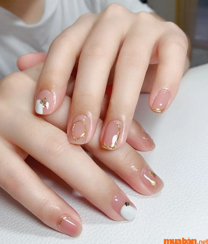 Nail hồng thạch dạng gel xinh xắn