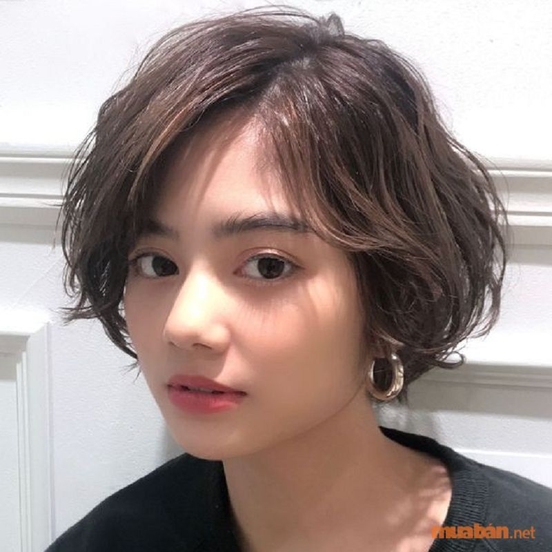 Kiểu tóc Pixie cut uốn sóng tràn đầy sức sống