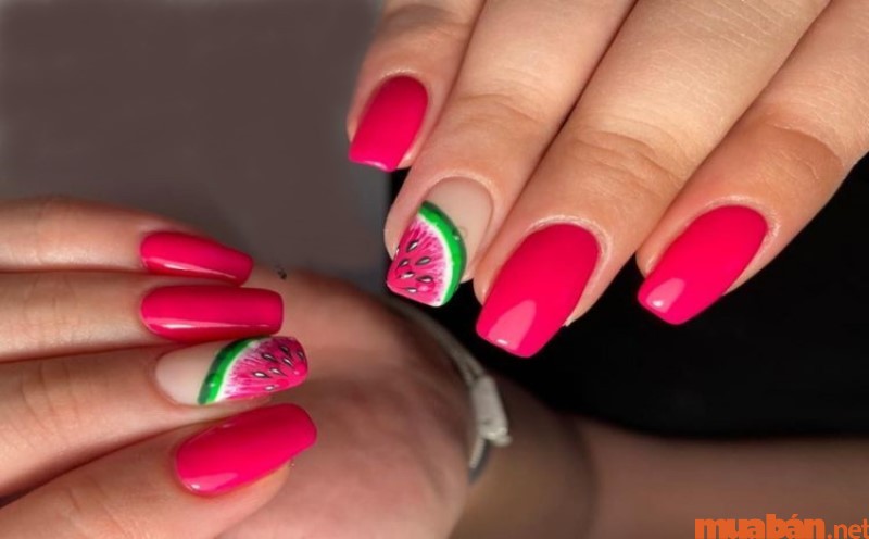 Mẫu nail tay họa tiết dưa hấu hồng tinh tế, thời thượng kiểu 4