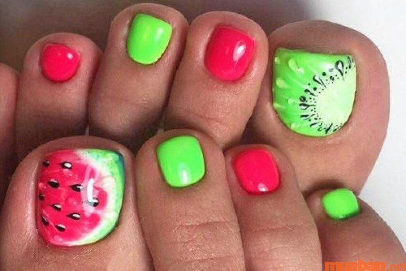 Mẫu nail dưa hấu chân đơn giản, dễ thương mẫu 2