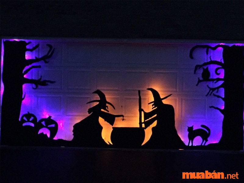 Trang trí sân khấu Halloween bằng decal kết hợp ánh sáng độc đáo