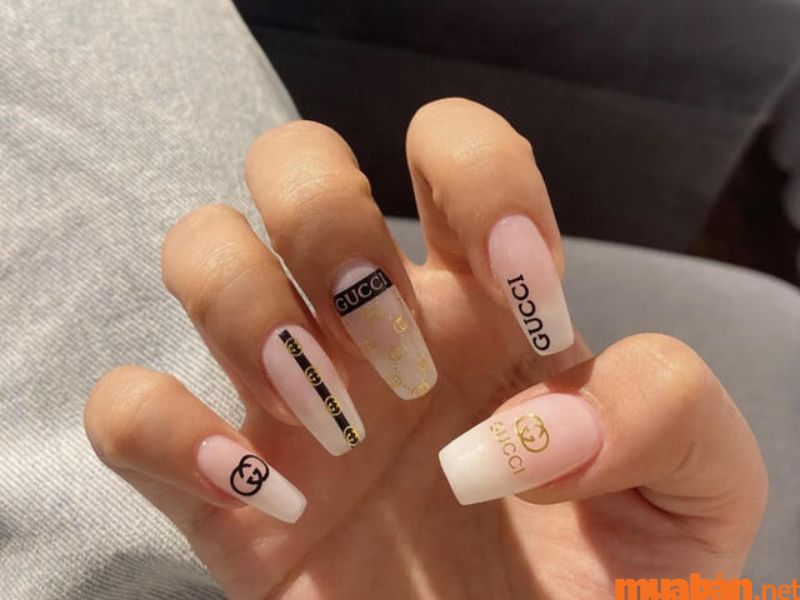100+ Nail Gucci - mẫu nail từ thương hiệu Gucci khiến chị em mê mẩn - Zicxa  | Manicura de uñas, Gucci uñas, Manicura