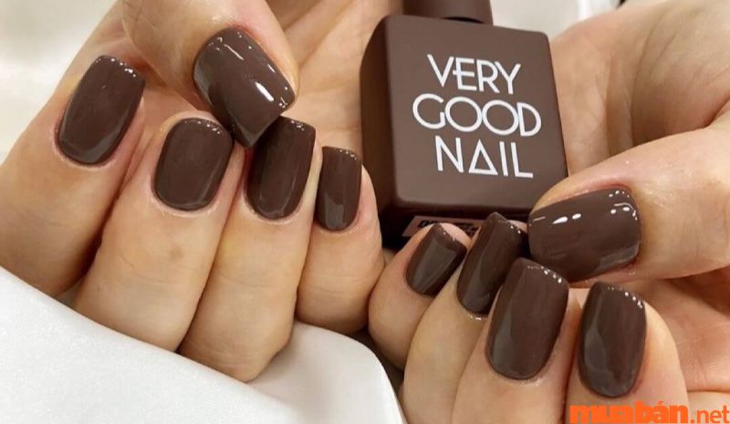 Mẫu nail sơn thạch đẹp có màu nâu vô cùng dễ thương