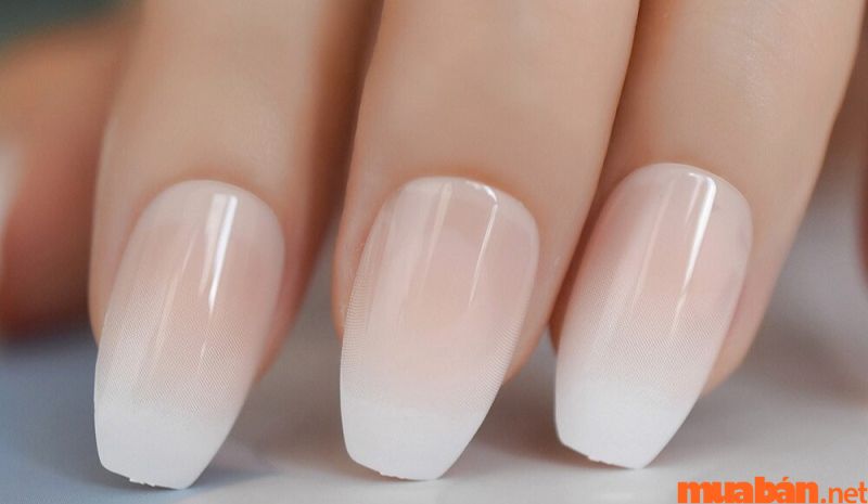 Mẫu nail sơn thạch nhủ đơn giản nhưng cá tính