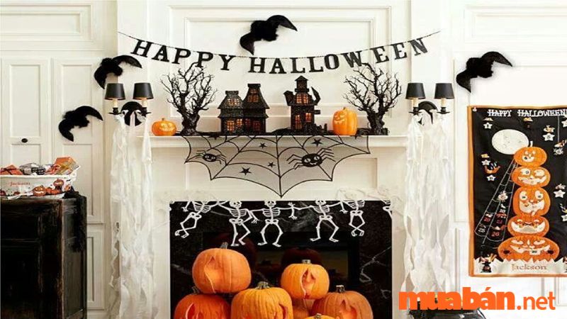 Có thể dán thêm câu "Happy Halloween" để chào mừng khách mời khi họ ghé thăm buổi tiệc của bạn