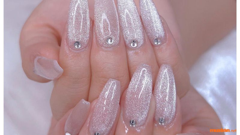 Nail mắt mèo ánh bạc 1