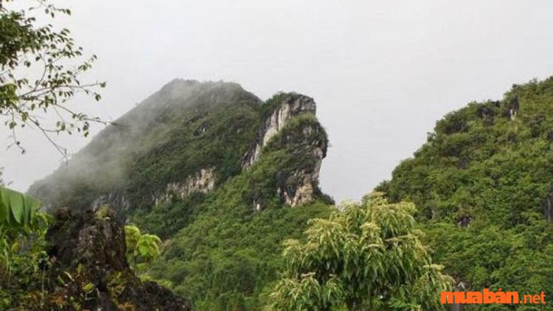 Núi Hàm Rồng - tác phẩm thiên nhiên độc đáo lưu giữ nhiều truyền thuyết dân gian ly kỳ