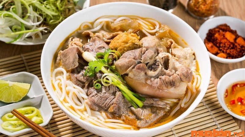 Bún bò Huế ở Nha Trang