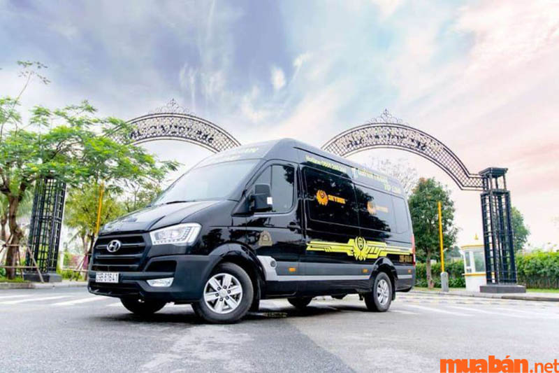 Nhà xe Hà Nội Sapa Hoàng Phú phục vụ khách hàng bằng các xe Limousine Dcar hạng sang