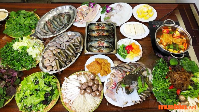 Quán Hải sản Biển Đông mang đến cho bạn những trải nghiệm ẩm thực độc đáo với những món hải sản ngon tuyệt