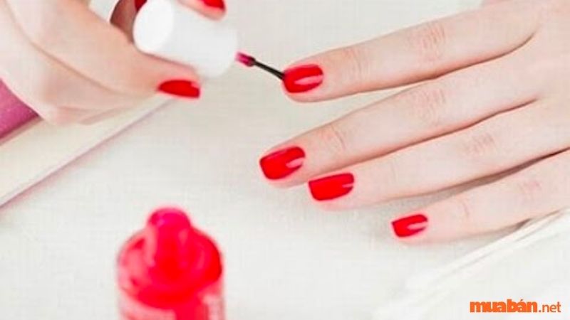 mẫu nail màu đỏ