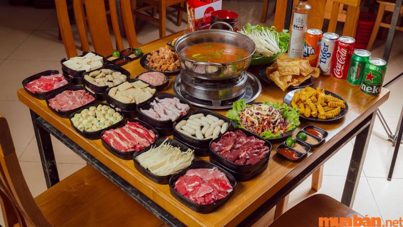 Quán lẩu ngon Cầu Giấy - Nighteen Rooftop Hotpot có thực đơn lẩu đa dạng