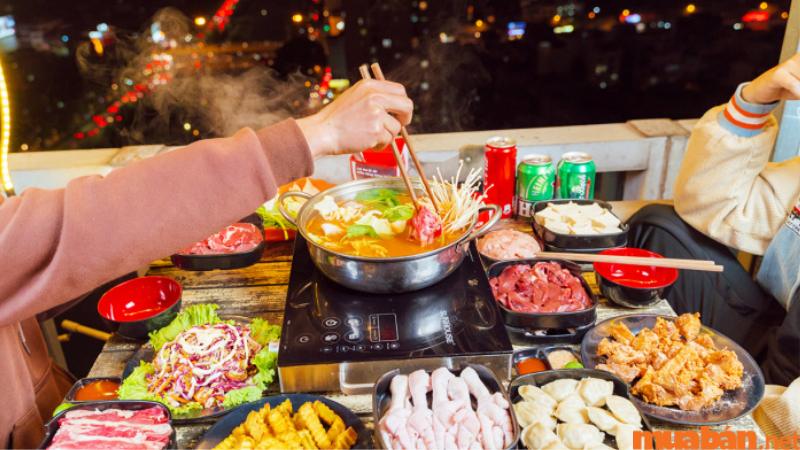 Quán lẩu ngon Cầu Giấy - Nước lẩu ở Hotpot Story được chế biến theo công thức riêng