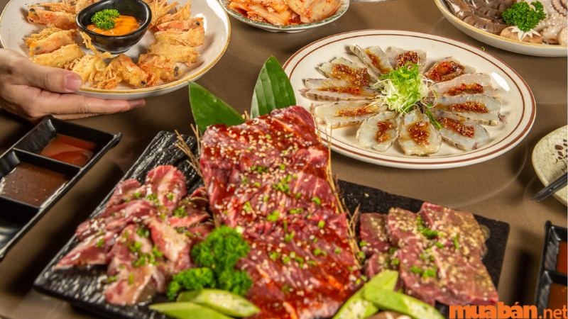 Buffet lẩu tại SUMO Yakiniku cũng rất đa dạng