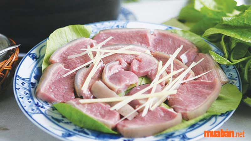 Quán Thái quận 3 - Thịt dê nhúng lẩu giữ được vị ngọt và mềm
