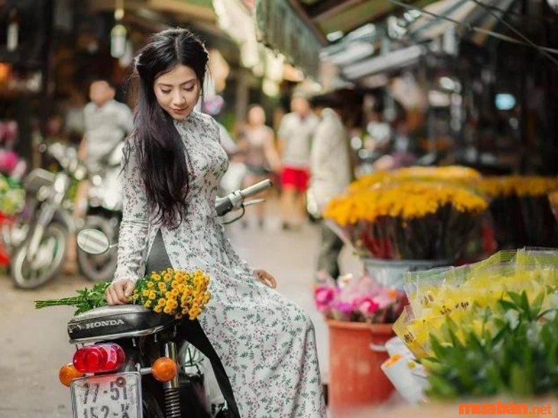 Chụp hình Tết tại chợ hoa Hồ Thị Kỷ