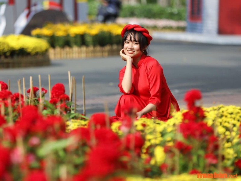 Chụp hình Tết tại chợ hoa Phú Mỹ Hưng