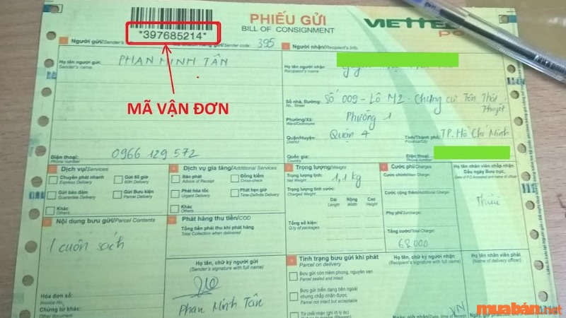 Mã vận đơn Viettel Post được in ở góc trái của tờ phiếu và đặt ở phía dưới của mã vạch