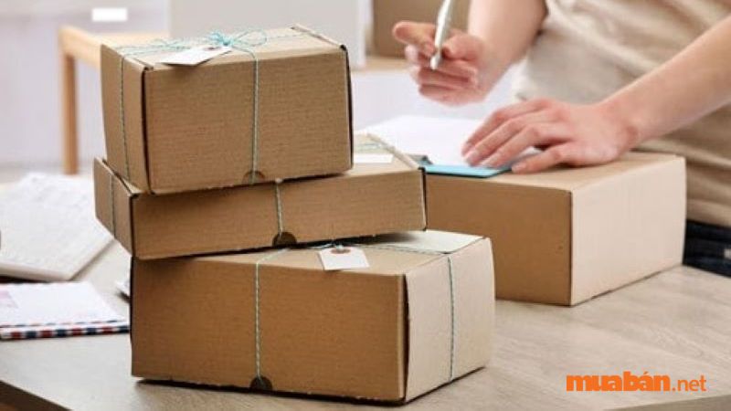 Gói hàng trước khi mang tới bưu cục