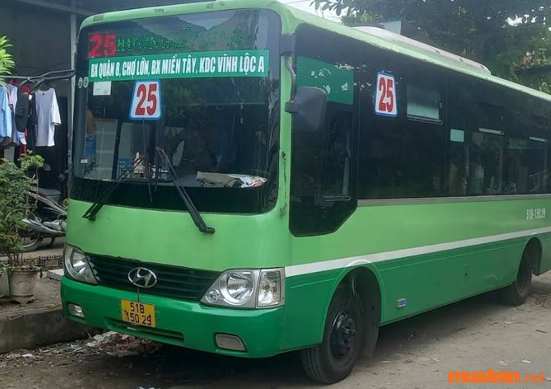 Bạn có thể chọn tuyến xe bus số 25 từ bến xe quận 8 đến khu dân cư Vĩnh Lộc A