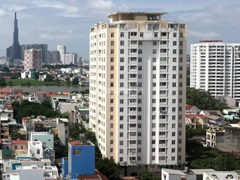 Chung cư gồm 15 tầng với tổng số căn hộ là 224 căn