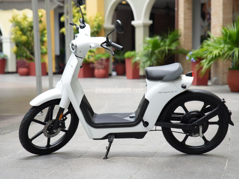 Động cơ mạnh mẽ của Honda Cub E