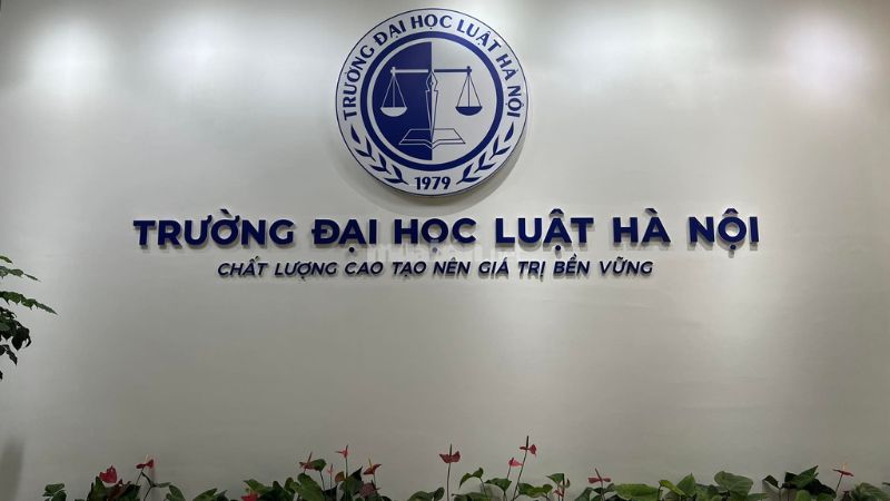 Điểm chuẩn đại học luật Hà Nội là bao nhiêu