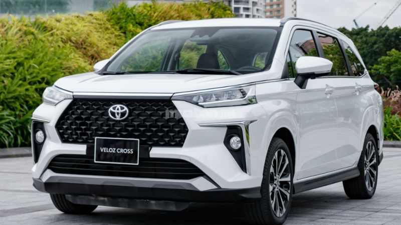 Giá xe Toyota 7 chỗ