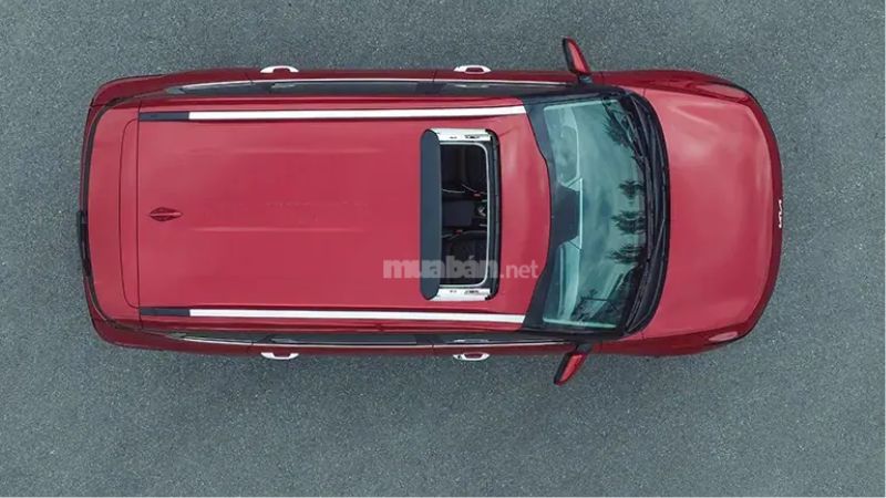 Kia Carens có cửa sổ trời SkyLight